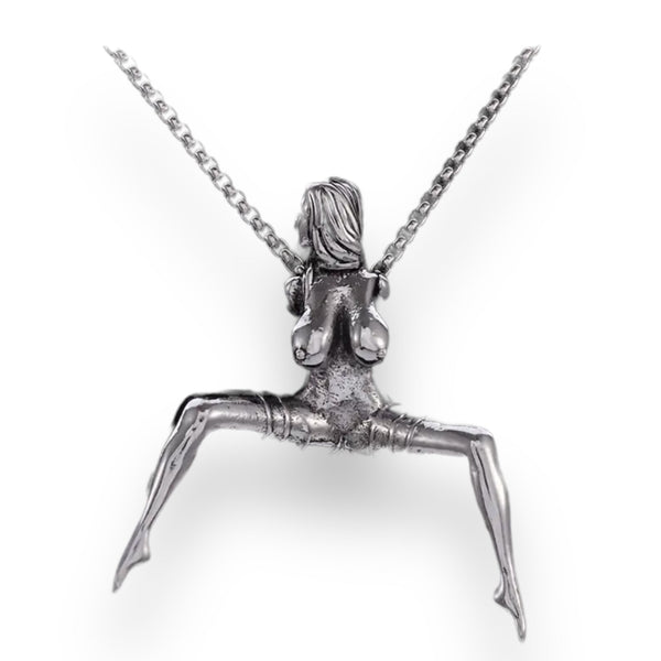 Collier pendentif pose bondage